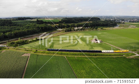 THE ROYAL EXPRESS running in the Tokachi region of Hokkaido THE ROYAL EXPRESS running in the Tokachi region of Hokkaido 71593527