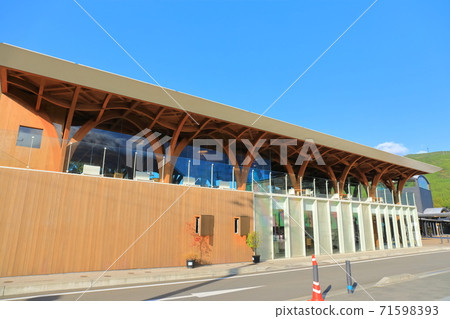 [Oita Prefecture] Yufuin Station in fine weather 71598393