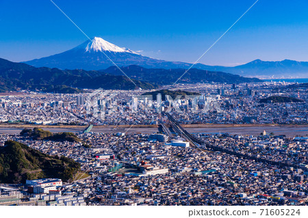（靜岡縣）靜岡市和富士山的城市風光 71605224