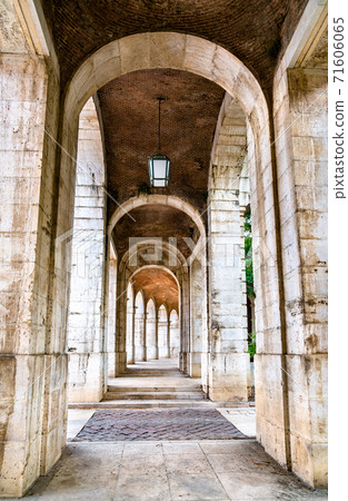 The Church of San Antonio in Aranjuez, Spain The Church of San Antonio in Aranjuez, Spain 71606065