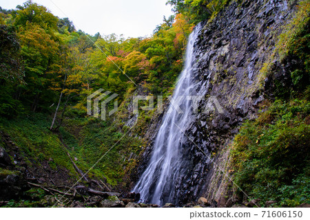 Tateyama Gorge Futaki Falls Tateyama Gorge Futaki Falls 71606150