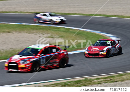 car race car race 71617332