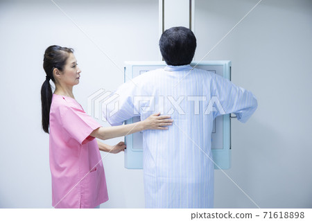 Human dock X-ray Human dock X-ray 71618898