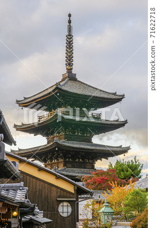 Tower of Yasaka in Kyoto Tower of Yasaka in Kyoto 71622718