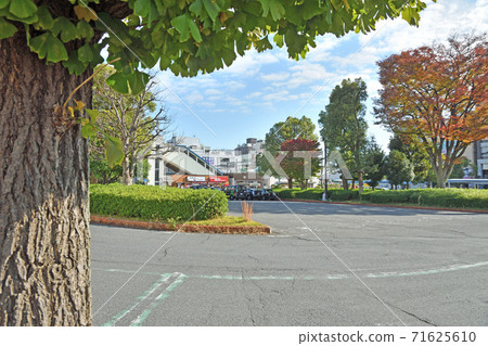 鐵路JR東：南浦和站西出口站大樓 71625610