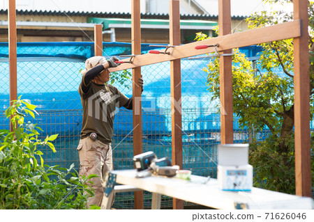 木匠做籬笆 71626046