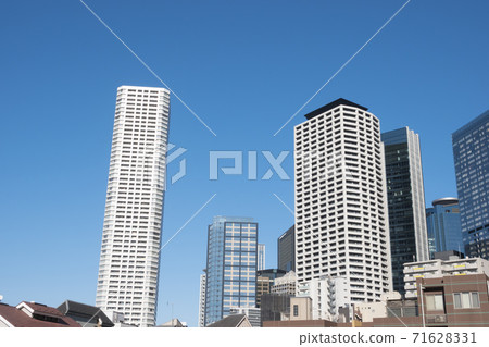 正在進行重建的Nishi-Shinjuku 5丁目,2020年11月 正在進行重建的Nishi-Shinjuku 5丁目,2020年11月 71628331