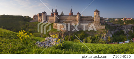 Old fortress on the hill Old fortress on the hill 71634030