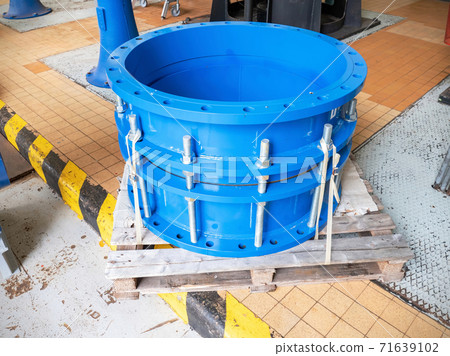 Flange 500mm diameter on wooden pallet. Part for connecting the water pump Flange 500mm diameter on wooden pallet. Part for connecting the water pump 71639102