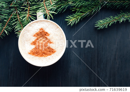 Top view of cup of cappuccino with latte art Top view of cup of cappuccino with latte art 71639619