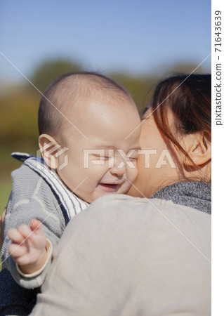Holiday family Holiday family 71643639