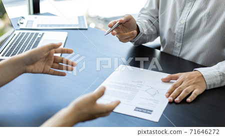 Managers or HR departments read resume and interview applicants for selection as a company real estate agent, Employment and selection of new staff representatives concept. Managers or HR departments read resume and interview applicants for selection as a company real estate agent, Employment and selection of new staff representatives concept. 71646272