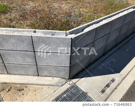 道路邊界 71646863