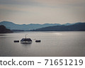 Let's feel the autumn atmosphere at Shinjeong Lake 71651219