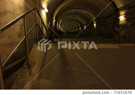 上越線Doai站下平台的樓梯(1) 上越線Doai站下平台的樓梯(1) 71651670