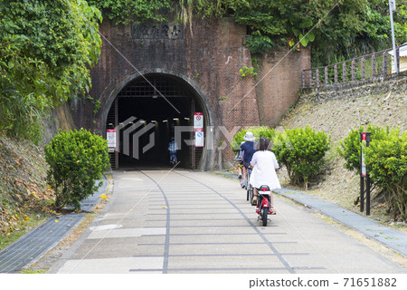 Old Caoling Tunnel 71651882