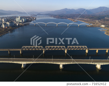 加沙,橋和河 加沙,橋和河 71652412