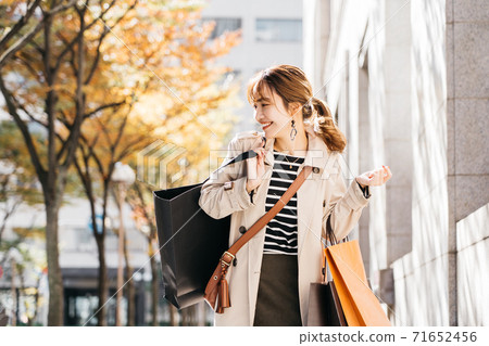 Young women shopping 71652456