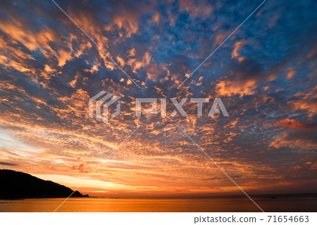 Sunset in Ishikawa Prefecture, Noto, Wajima Sunset in Ishikawa Prefecture, Noto, Wajima 71654663