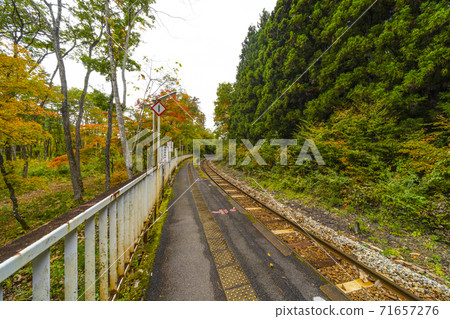 View toward Aizu Shimogo from Tonohetsuri Station 71657276