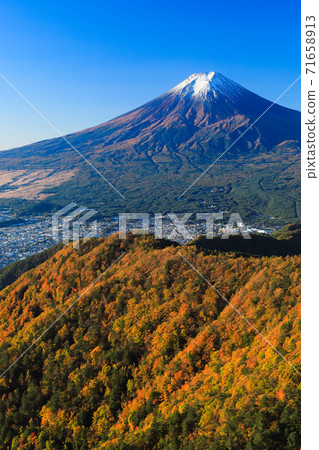 秋葉和聖山富士山梨山的三關 71658913