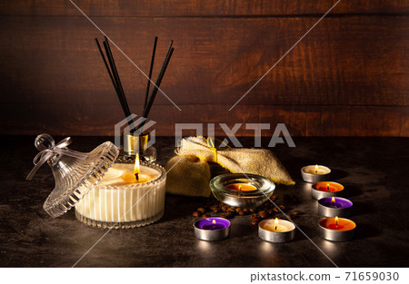 The scent of incense 71659030