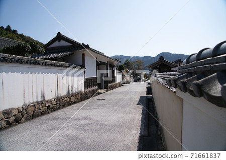 The appearance of a samurai residence in Ishibiya-cho Furusato Village, Takahashi City, Okayama Prefecture The appearance of a samurai residence in Ishibiya-cho Furusato Village, Takahashi City, Okayama Prefecture 71661837