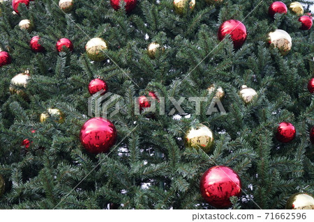 christmas tree with multi-colored balls and decorations background christmas tree with multi-colored balls and decorations background 71662596