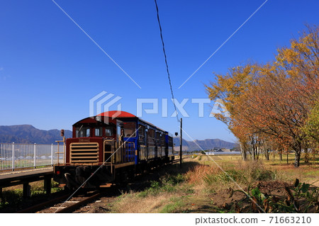 Truck train of Minami Aso railroad 71663210