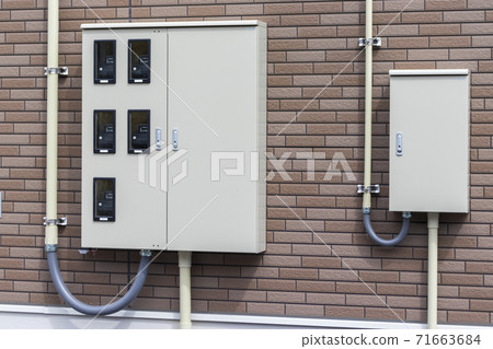 新建公寓外牆電錶電箱-照片素材（圖片） [71663684] - PIXTA圖庫