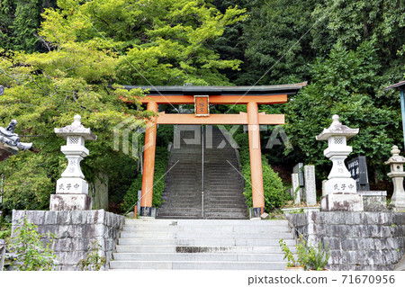 兵庫縣神戶市Shioda Hachimangu牌坊 71670956