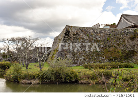 The walls of the Sasayama Castle Ruins in Tamba Sasayama City, Hyogo Prefecture 71671501