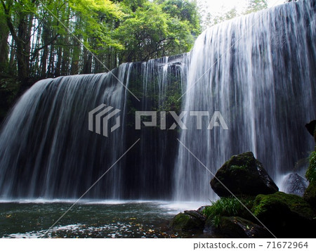 Kumamoto's scenic spot Nabegadaki 71672964