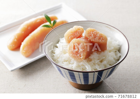 Mentaiko spicy cod roe on rice (from Hakata) 71678812