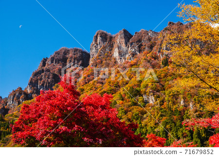 [群馬縣]取材於妙木山/妙木山全景公園，有秋葉<卡米格山山> 71679852