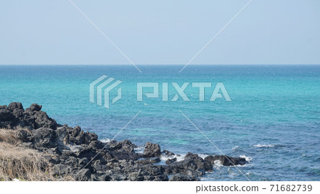 濟州海岸的地平線 濟州海岸的地平線 71682739