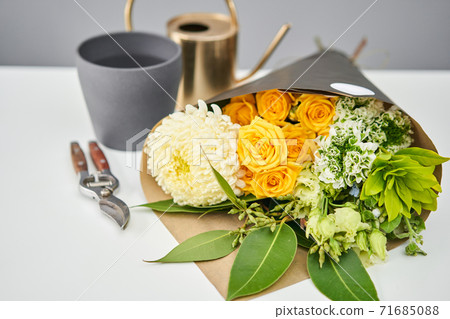 Bouquet 012. Flowers bunch, set for home. Fresh cut flowers for decoration home. European floral shop. Delivery fresh cut flower. Bouquet 012. Flowers bunch, set for home. Fresh cut flowers for decoration home. European floral shop. Delivery fresh cut flower. 71685088