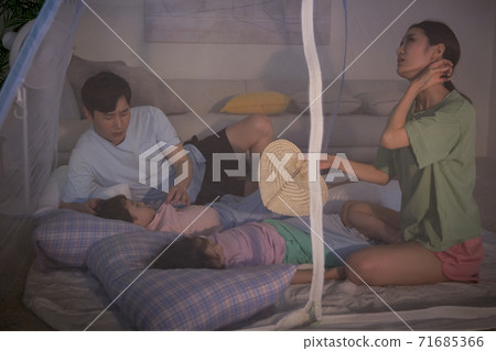 Concept of friendly family, happy family enjoying summer vacation at home 158 Concept of friendly family, happy family enjoying summer vacation at home 158 71685366