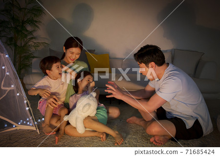 Concept of friendly family, happy family enjoying summer vacation at home 201 Concept of friendly family, happy family enjoying summer vacation at home 201 71685424