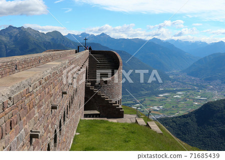 瑞士提契諾州Monte Tamaro Santa Maria Deli Angeli 瑞士提契諾州Monte Tamaro Santa Maria Deli Angeli 71685439