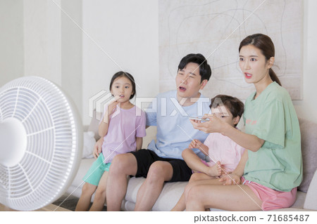 Concept of friendly family, happy family enjoying summer vacation at home 227 71685487