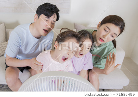 Concept of friendly family, happy family enjoying summer vacation at home 238 71685499