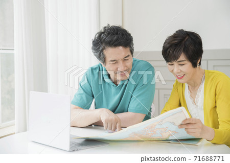 Happiness people lifestyle, Asian senior couple 118 Happiness people lifestyle, Asian senior couple 118 71688771