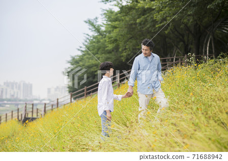 Happiness people lifestyle, Asian senior couple 183 71688942