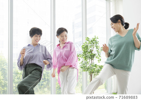 Happiness people lifestyle, smiling active senior ladies 030 71689883