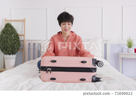 Happiness people lifestyle, smiling active senior ladies 121 71690022