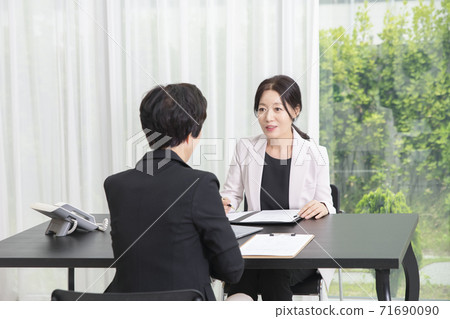 Happiness people lifestyle, senior businesswoman in office 001 Happiness people lifestyle, senior businesswoman in office 001 71690090