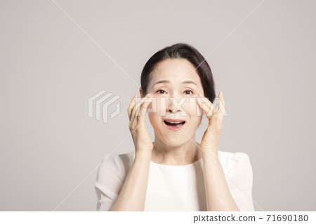 Happiness and healthy lifestyle, clean skin care natural beauty 006 Happiness and healthy lifestyle, clean skin care natural beauty 006 71690180