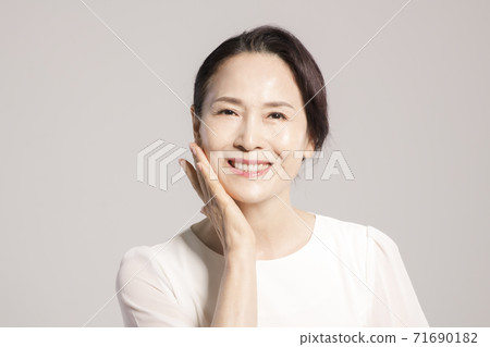 Happiness and healthy lifestyle, clean skin care natural beauty 008 Happiness and healthy lifestyle, clean skin care natural beauty 008 71690182