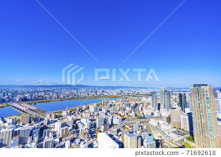 Osaka Kita Cityscape 71692618